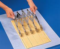 Dough Cutter / Cake Divider