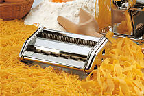 Pasta Machine-Cutting Attachment 