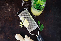 Hand grater "MICROPLANE Gourmet"